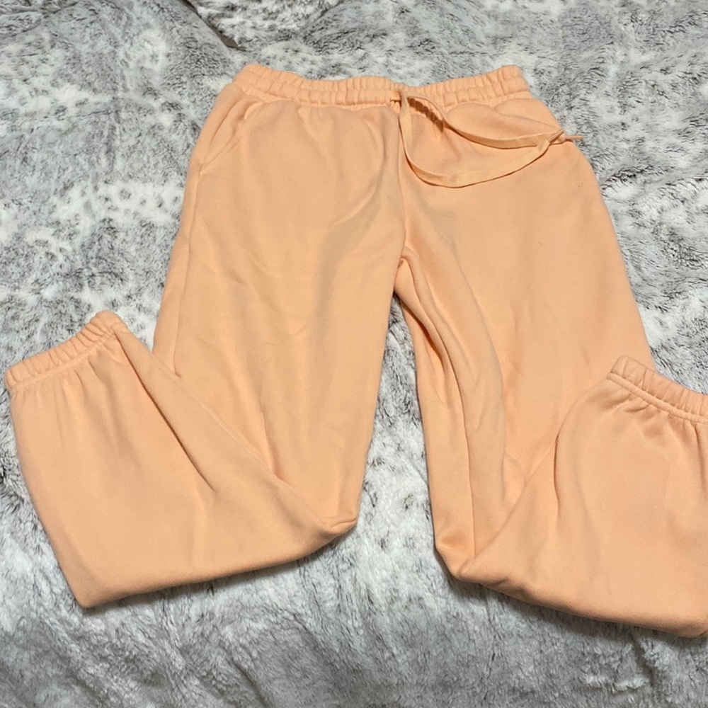 Fabletics size medium sweatpants